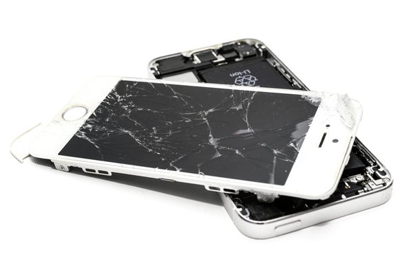 Les pièces détachées iphone : performantes et écologiques